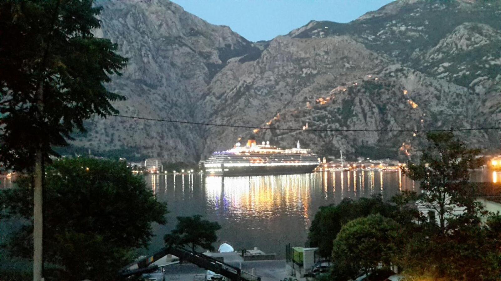 Radiant Apartment Kotor Exterior foto